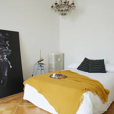 Design - Zona Bocconi Apartment