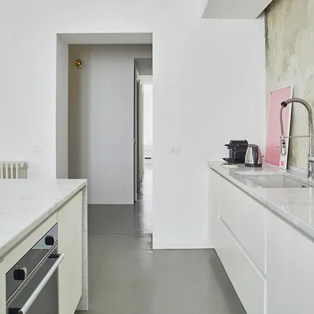 Design - Zona Bocconi Apartman